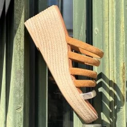 Kaola Mule 844 F Compensée En Cuir Camel Et Or -Chaussures Chic Et Tendance 844 f camel or 2