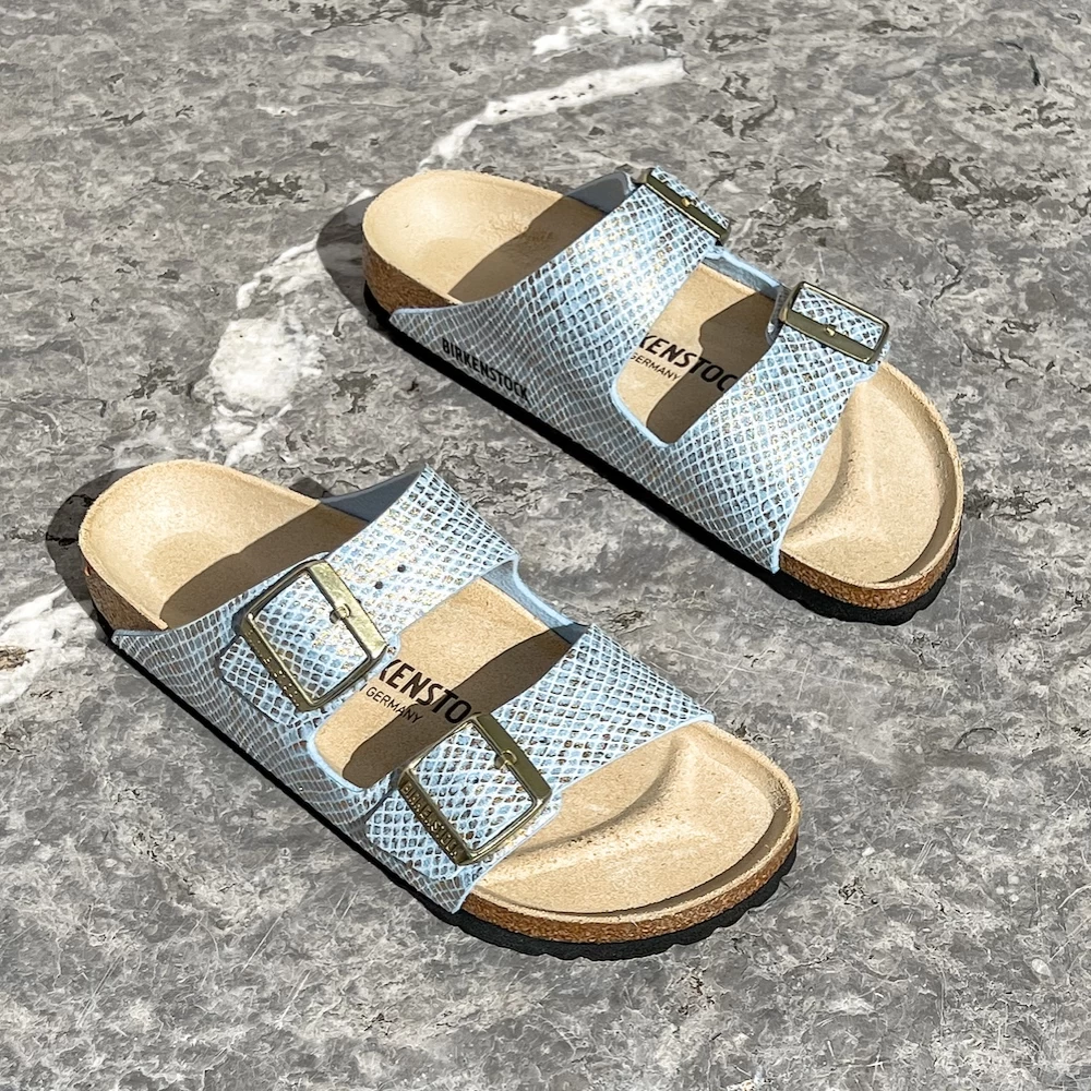 Birkenstock Arizona Shiny Python Bleu Ciel 3 Birkenstock Arizona Shiny Python Bleu Ciel – Image 3