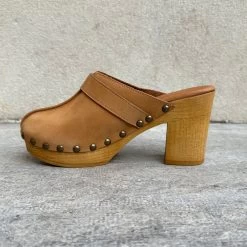 Clogs Sabot 825 Camel -Chaussures Chic Et Tendance clogs sabot 825C camel 1 3