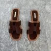 Corina Mules Marron
